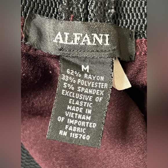 Burgundy Alfani Elastic Waist Casual Pants-Size Medium - Picture 4 of 4
